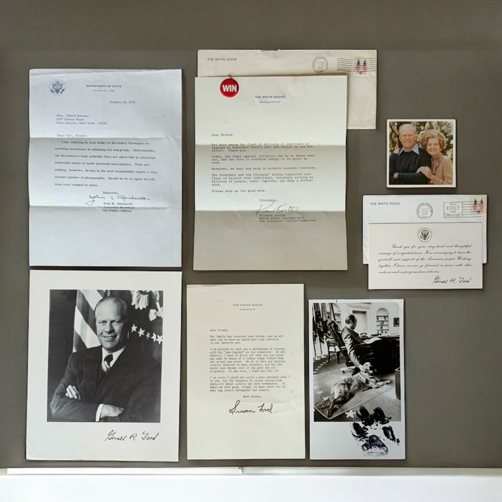 President Gerald Ford Memorabilia Collection, Photos Cards Letters Ephemera Lot - Picture 8 of 10